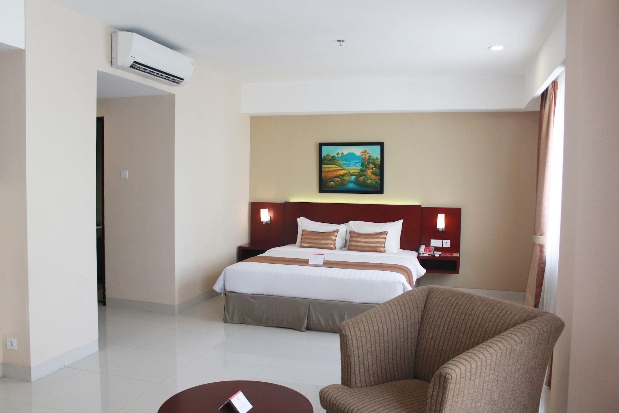 Asialink Premier Karawang Esterno foto
