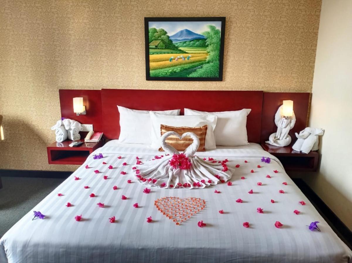 Asialink Premier Karawang Esterno foto