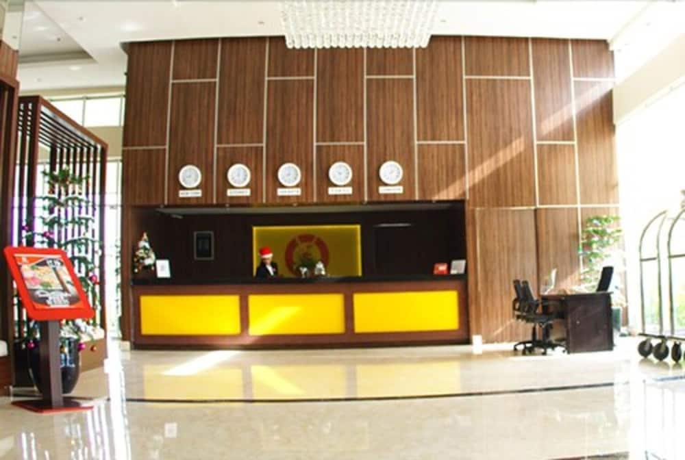 Asialink Premier Karawang Esterno foto