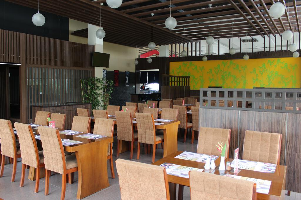 Asialink Premier Karawang Esterno foto